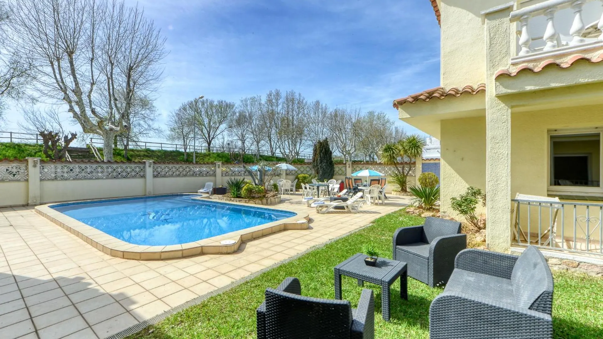Apartment Muga-6 By Interhome Empuriabrava